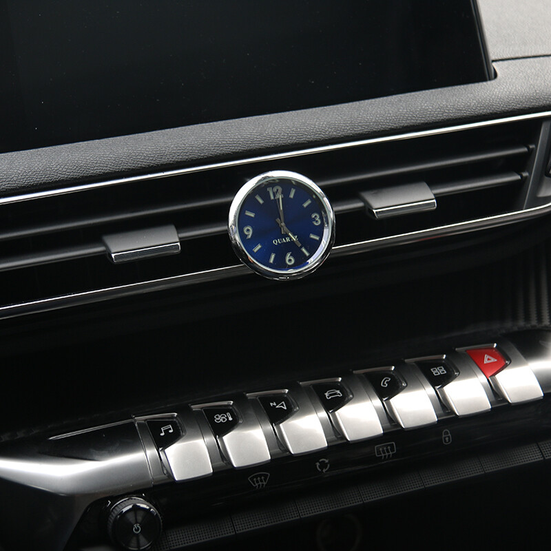 點(diǎn)繽汽車石英時(shí)鐘 出風(fēng)口上的精致時(shí)光伴侶