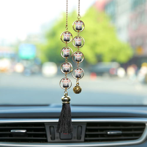 萌趣招財，一路生財 招財貓汽車掛件裝飾品的潮流魅力